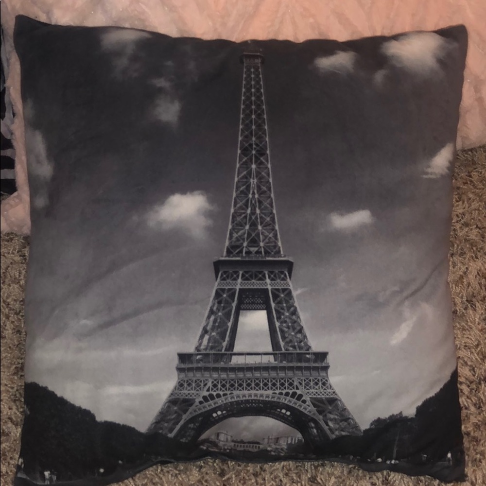eiffel tower pillow